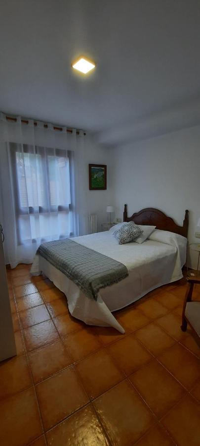 Plaza Centro Appartement Biescas  Buitenkant foto